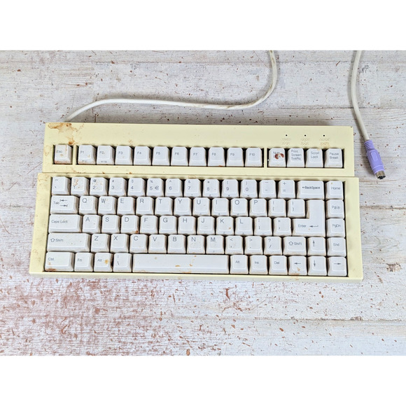 iOne Scorpius 83 Compact Keyboard PS/2 Beige Tested - Needs Cleaned Missing Foot - Picture 1 of 11